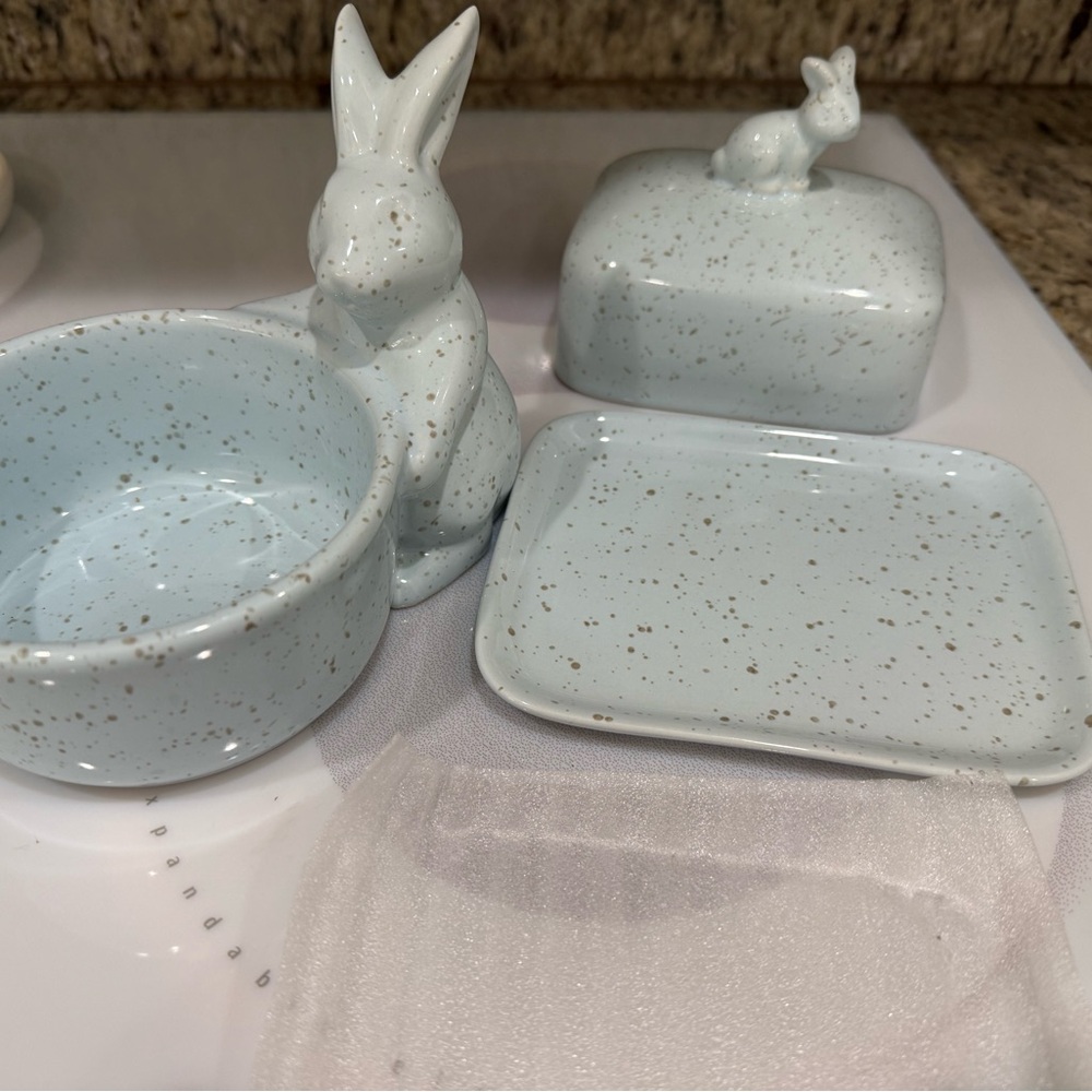 Speckled Ceramic Bunny Serving Set - Light Blue